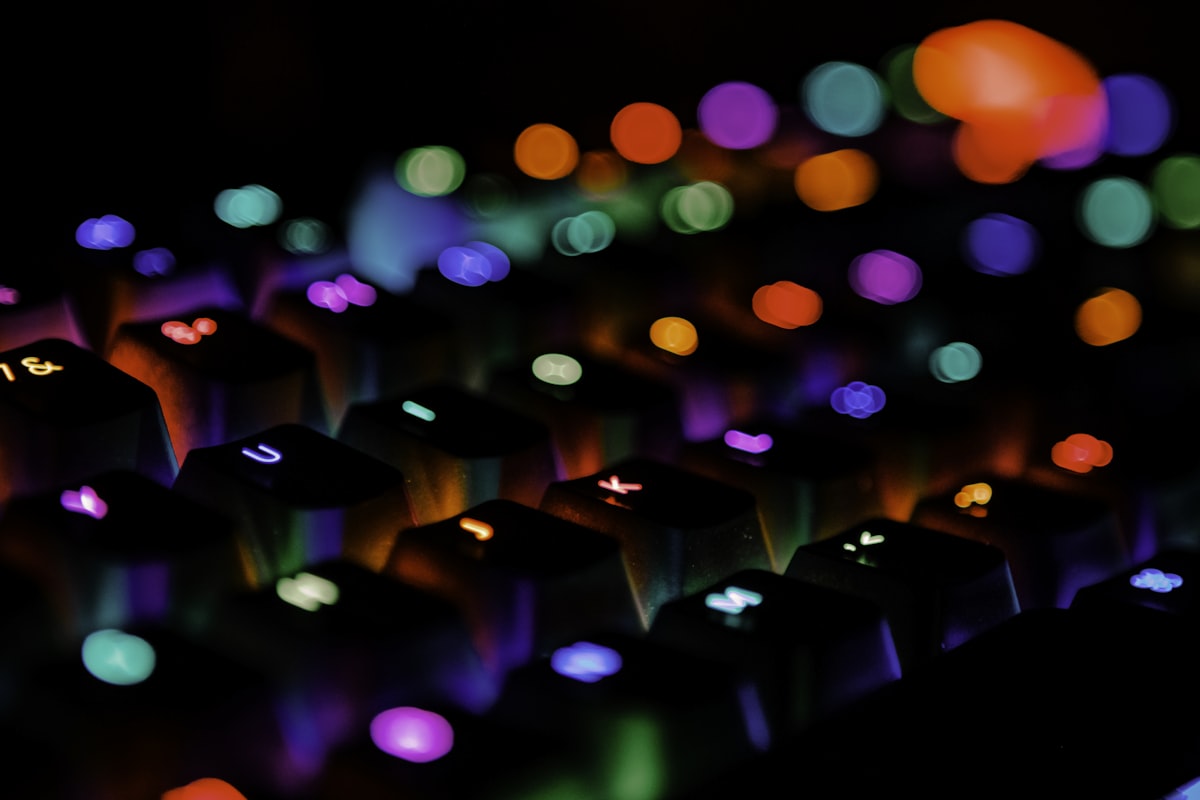 The 20% Hallucination Problem: Why Enterprise AI Fails and How Real-Time Data Fixes It